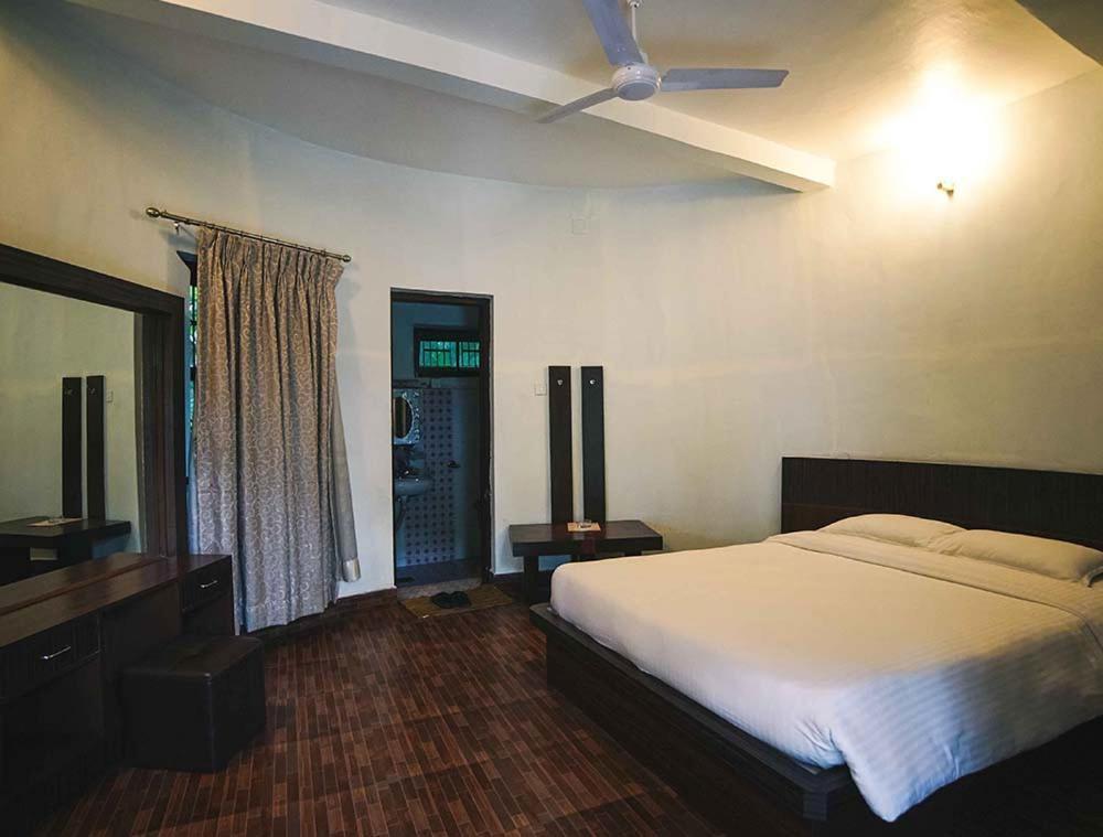 Presidency Resort Upardang Gadhi Eksteriør billede